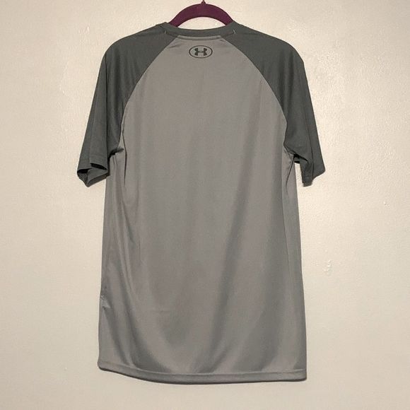 NWT Under Armour Men’s Small HeatGear Loose Short Sleeve T-shirt - Picture 2 of 9